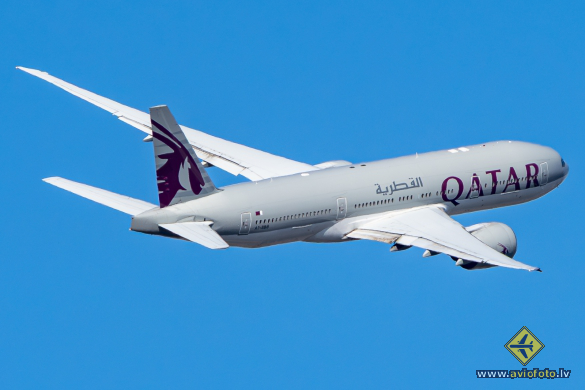 Boeing 777-2DZ/LR